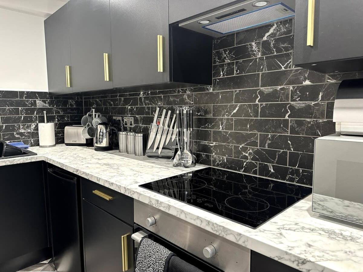 Superior 1-bed With 2 Sofa Beds Sleeps 6