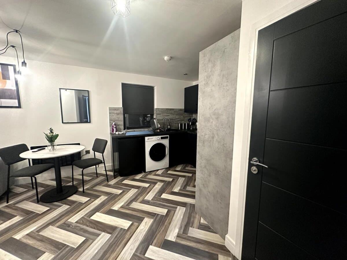Newark House - 1 Bed Apartment