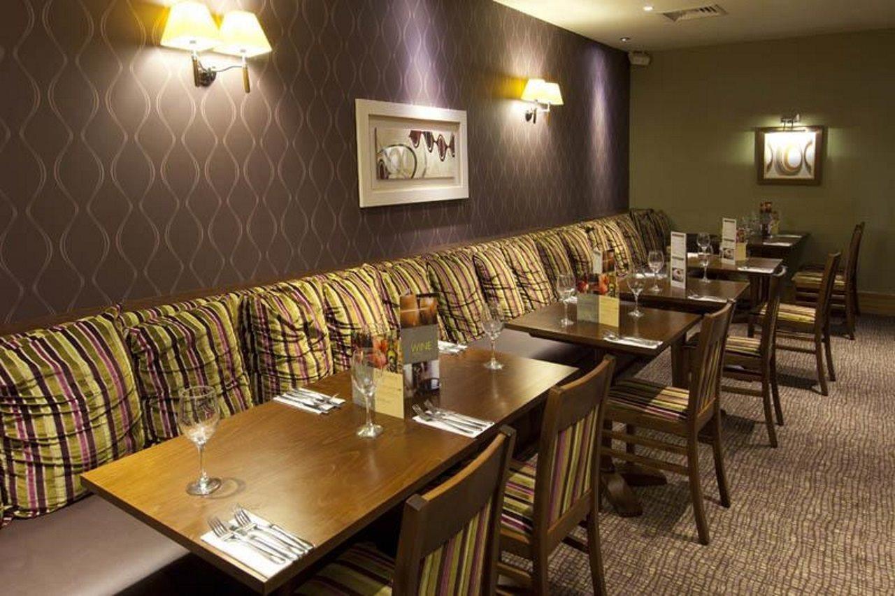 Premier J16) Hotel Peterborough