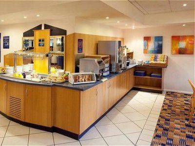 Express By Ihg Hotel