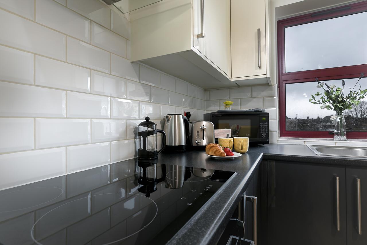 Kvm - - Contractors - Town Centre By Kvm Apartment