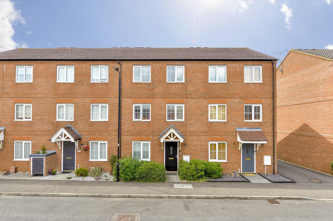 Daymond House By Vose Nights Guest house Peterborough