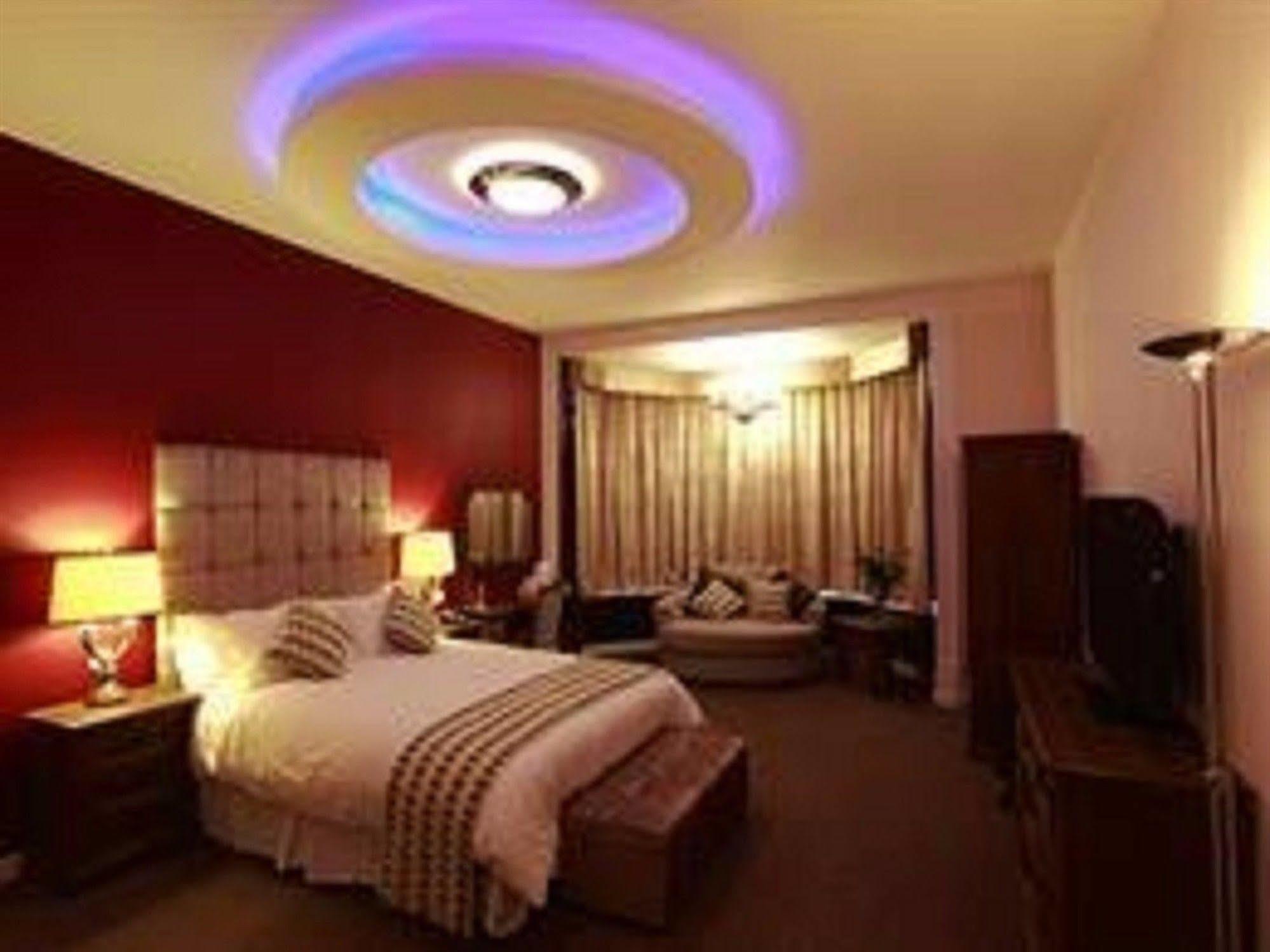 The Pearl 4*