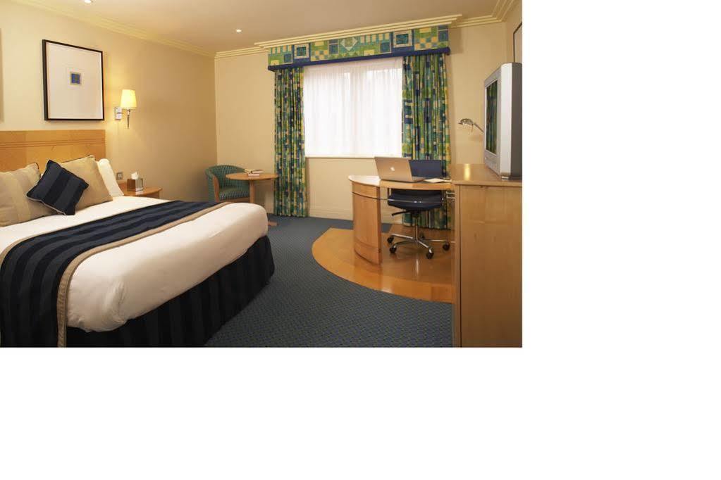 Hotel The Bull Hotel; Sure Collection By Western