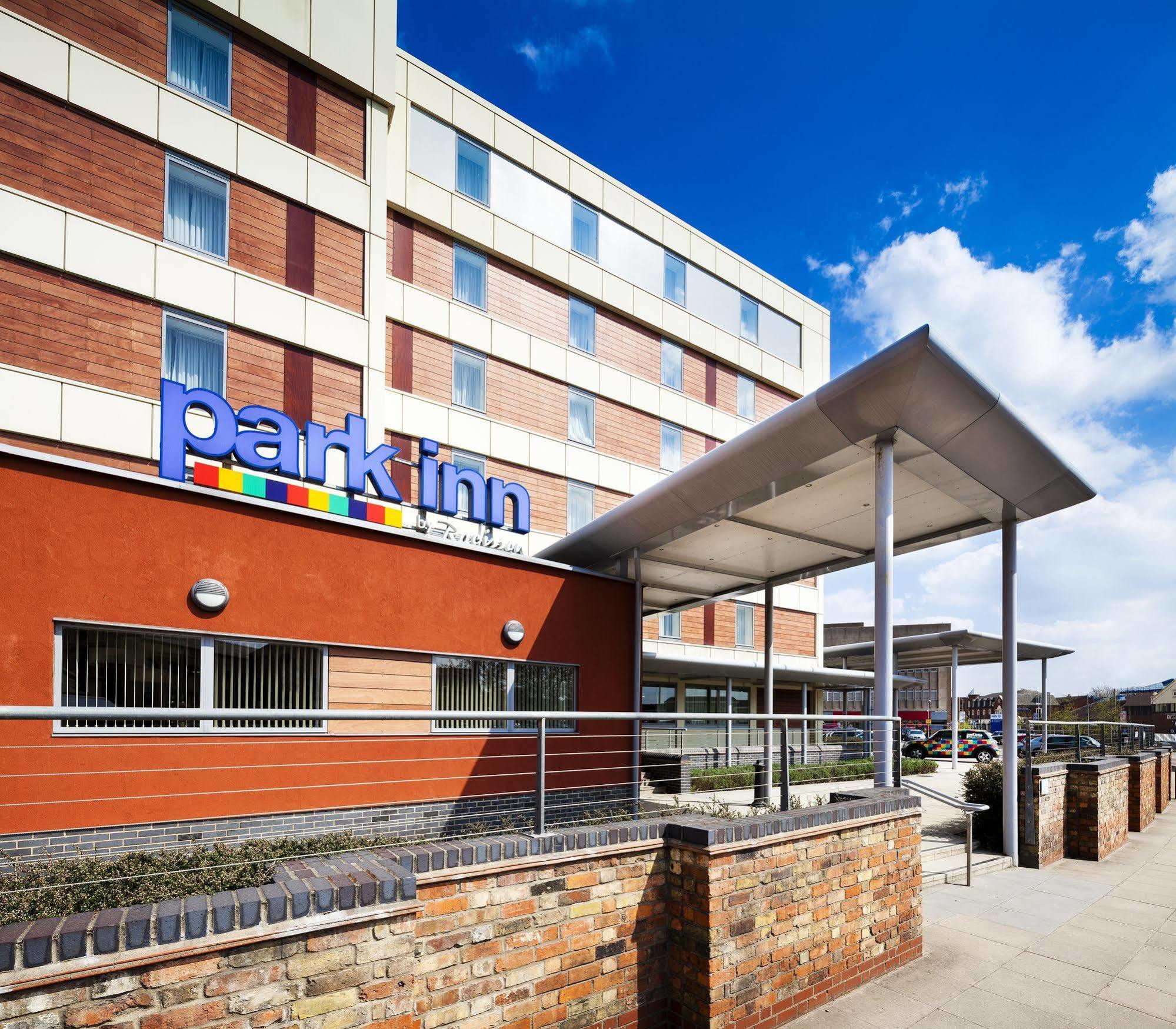 Park By Radisson 3* Peterborough
