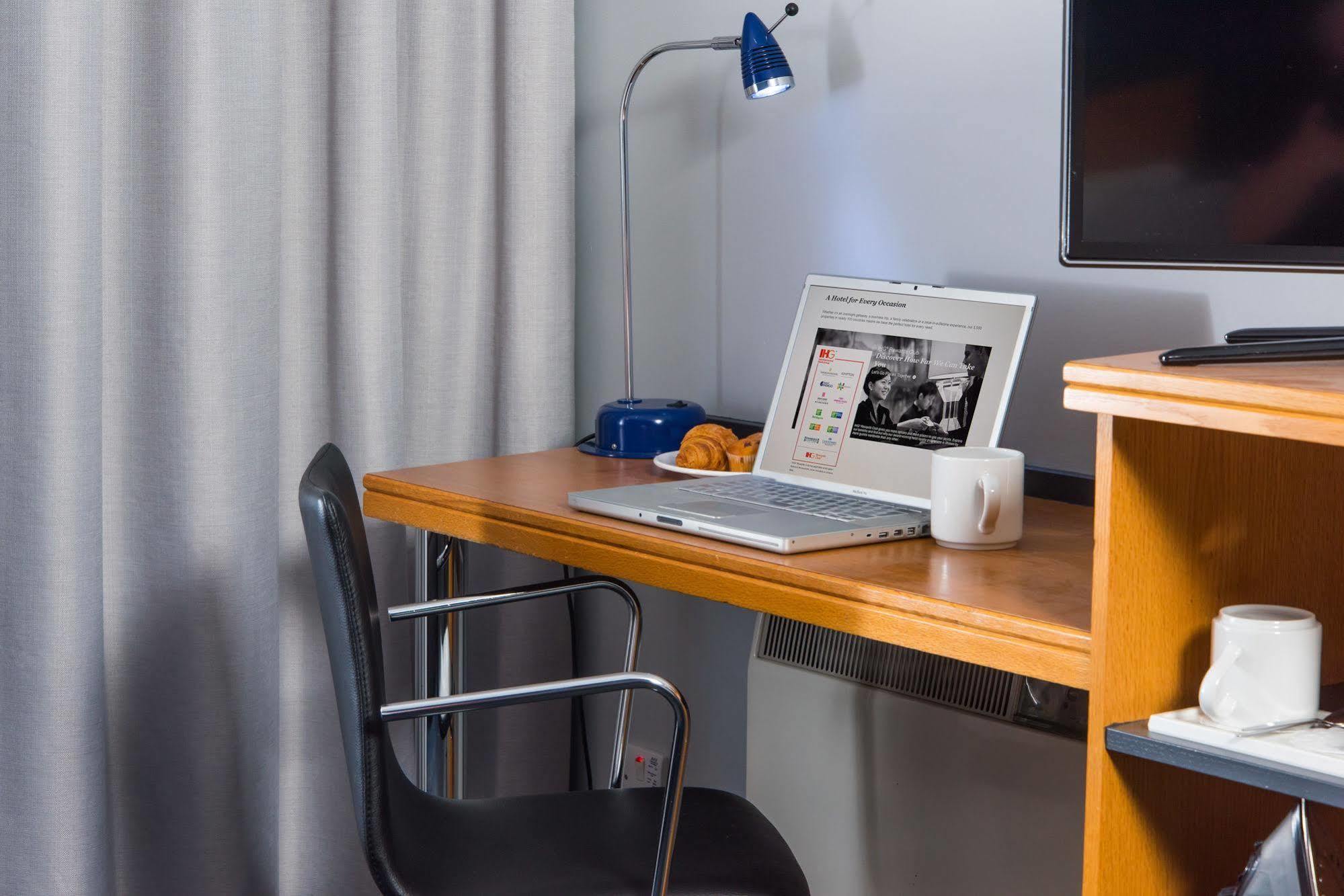 Express By Ihg Hotel Peterborough