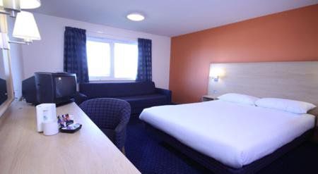 Travelodge Eye 3*