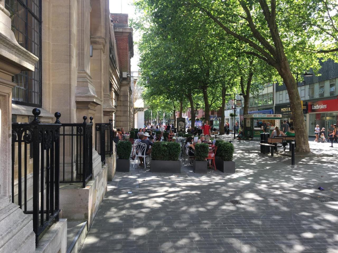Fantastic Hampton Centre