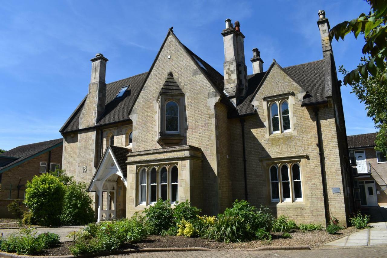 City Centre Vicarage *