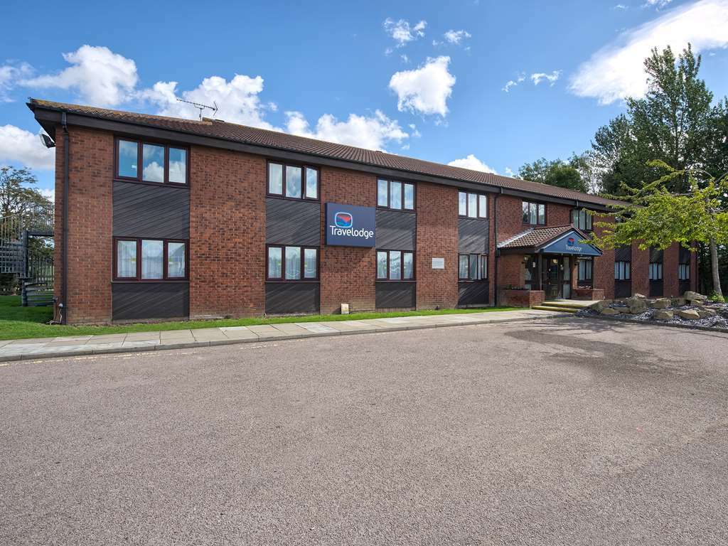 Travelodge Alwalton 3*