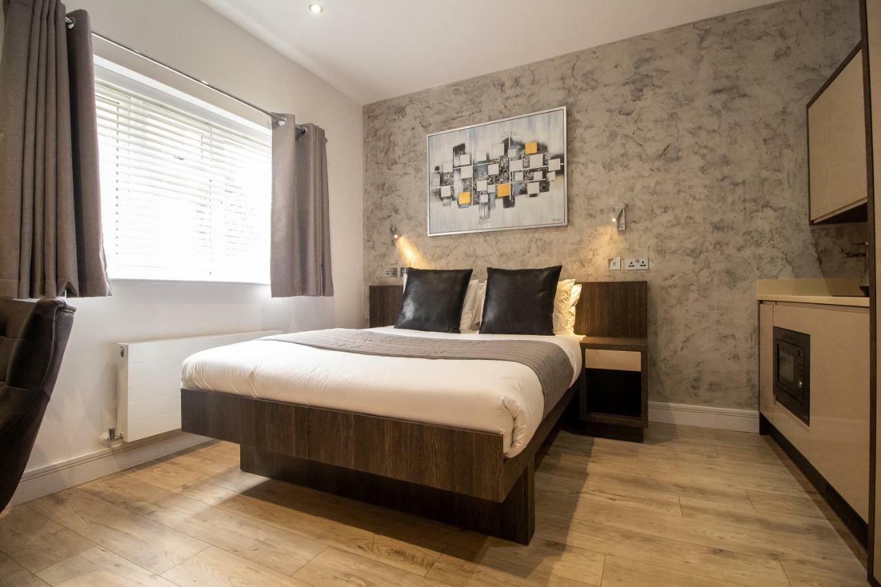 Signature Aparthotel 4*