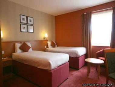 Days Hotel 3*