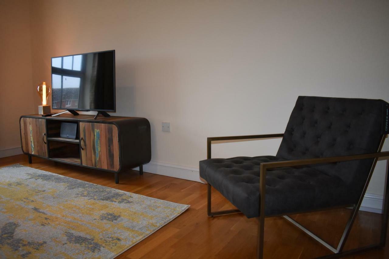Urban Nest @eastwater Apartment *