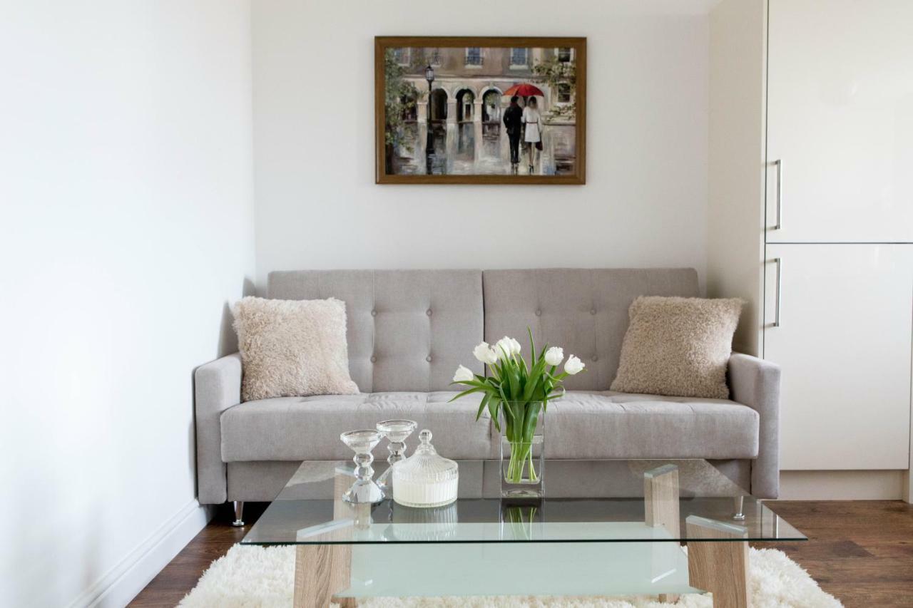 City By Elegance Living Apartment *