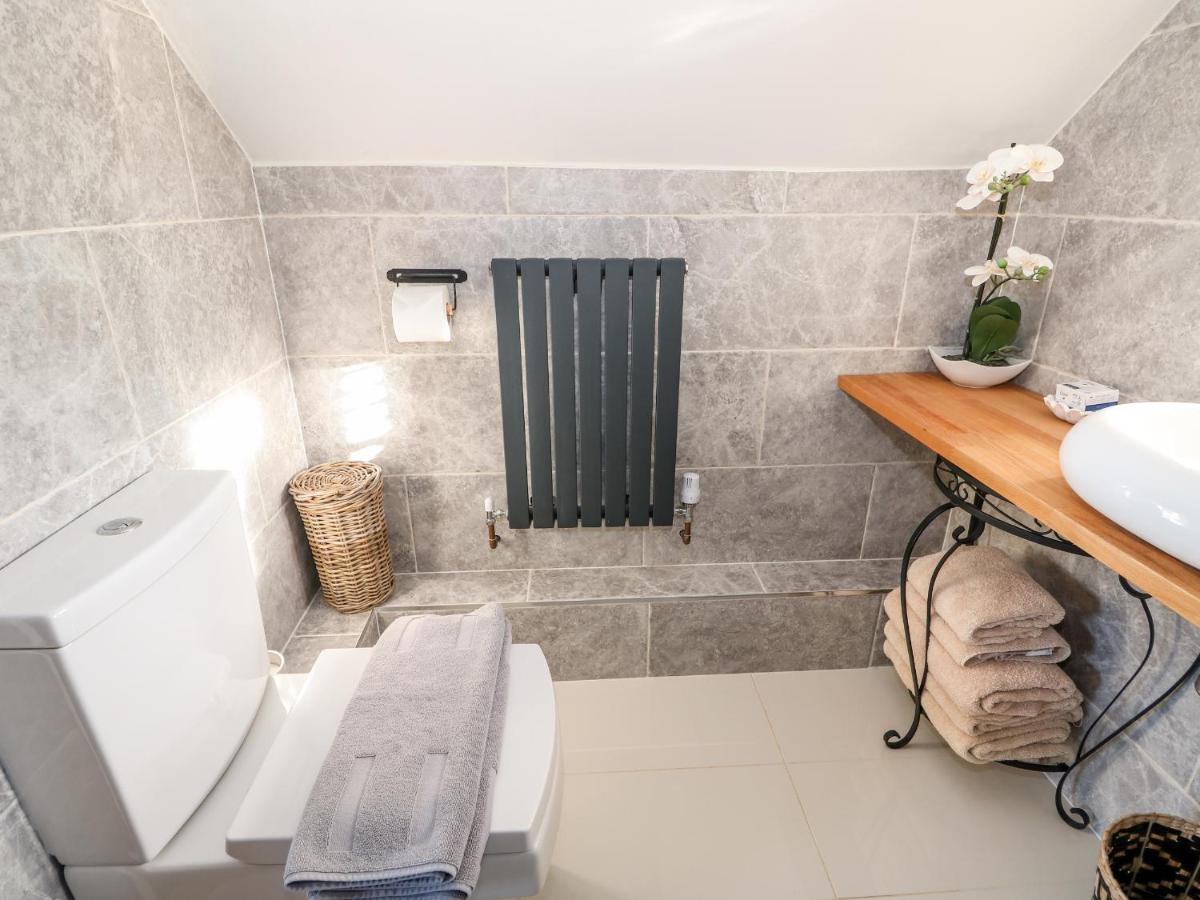 Half Acre Annexe * Peterborough