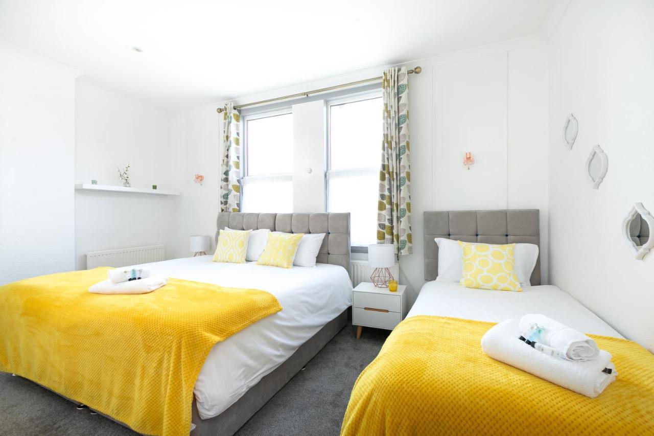 Kvm - Sugar Way House For Large Groups By Kvm Holiday home Peterborough
