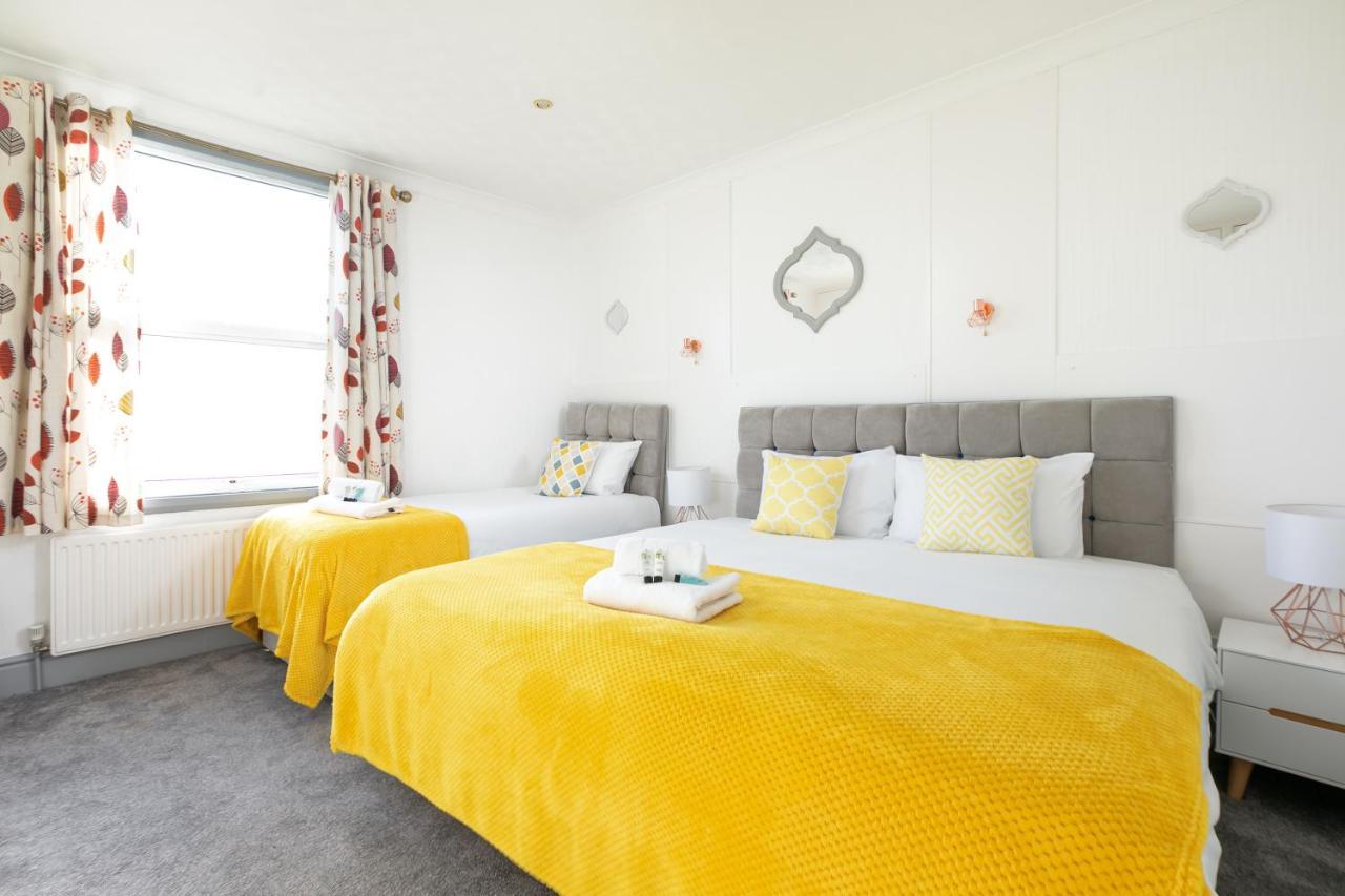 Kvm - Sugar Way House For Large Groups By Kvm Peterborough