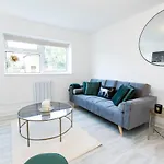 K Suites - Flat 110 Fulbridge Road