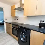 K Suites - Flat 110 Fulbridge Road