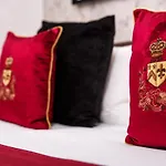 Signature Suites