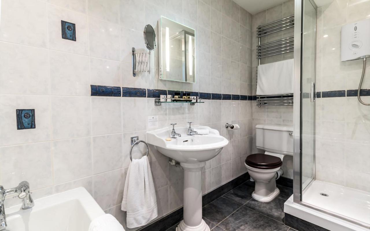 The Crown Inn 5*