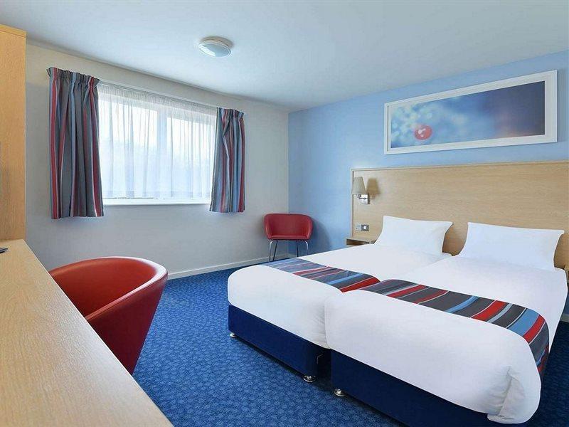 Hotel Travelodge Eye 3*