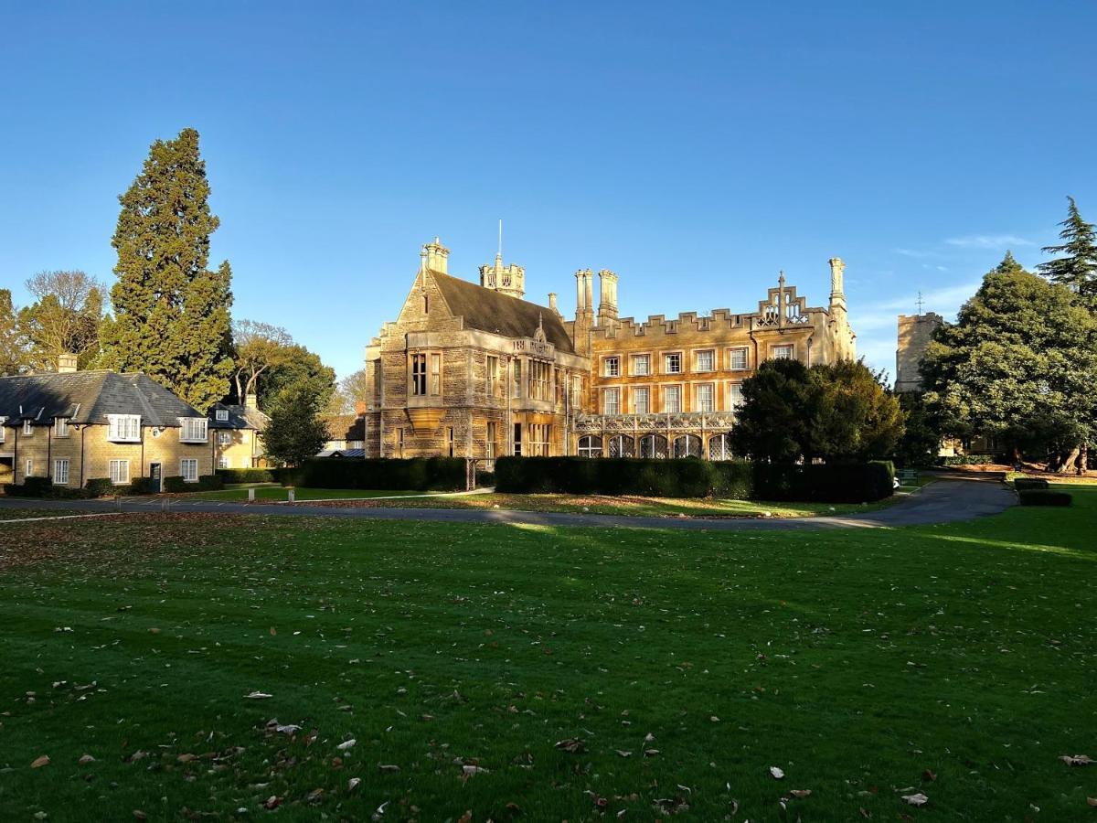 Hotel Orton Hall & Peterborough