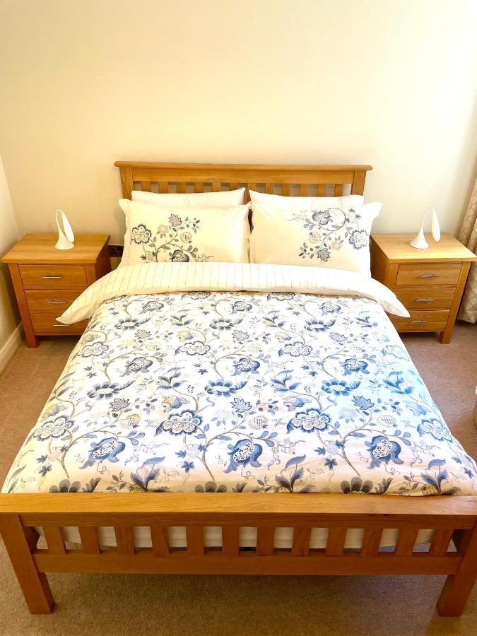 Luxurious Two-bedroom In The Centre Of Apartment