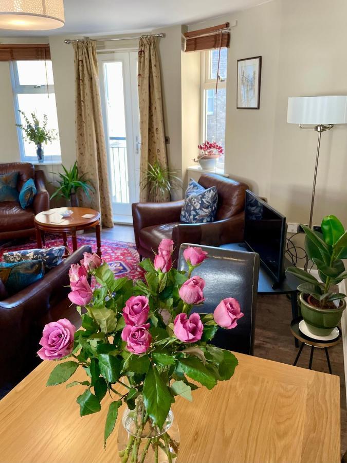 Luxurious Two-bedroom In The Centre Of