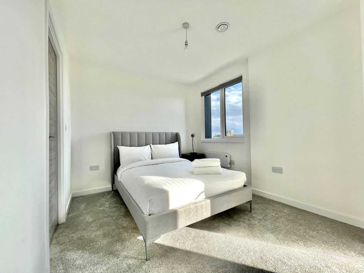 Bayard Plaza Penthouse By Elegance Living * Peterborough