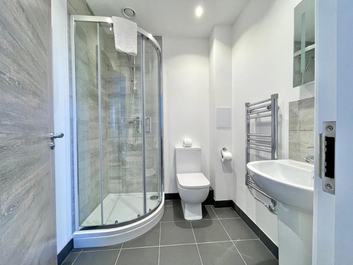Bayard Plaza Penthouse By Elegance Living Peterborough