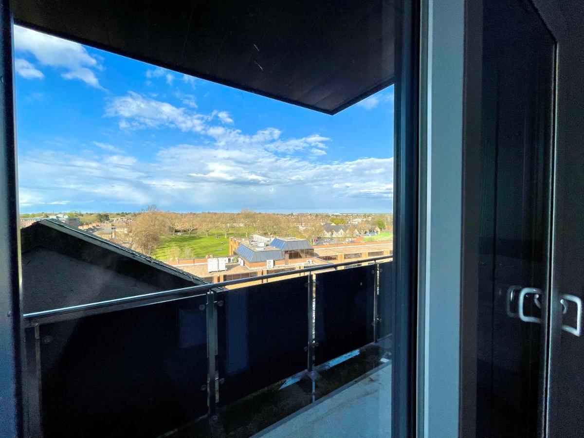 Bayard Plaza Penthouse By Elegance Living