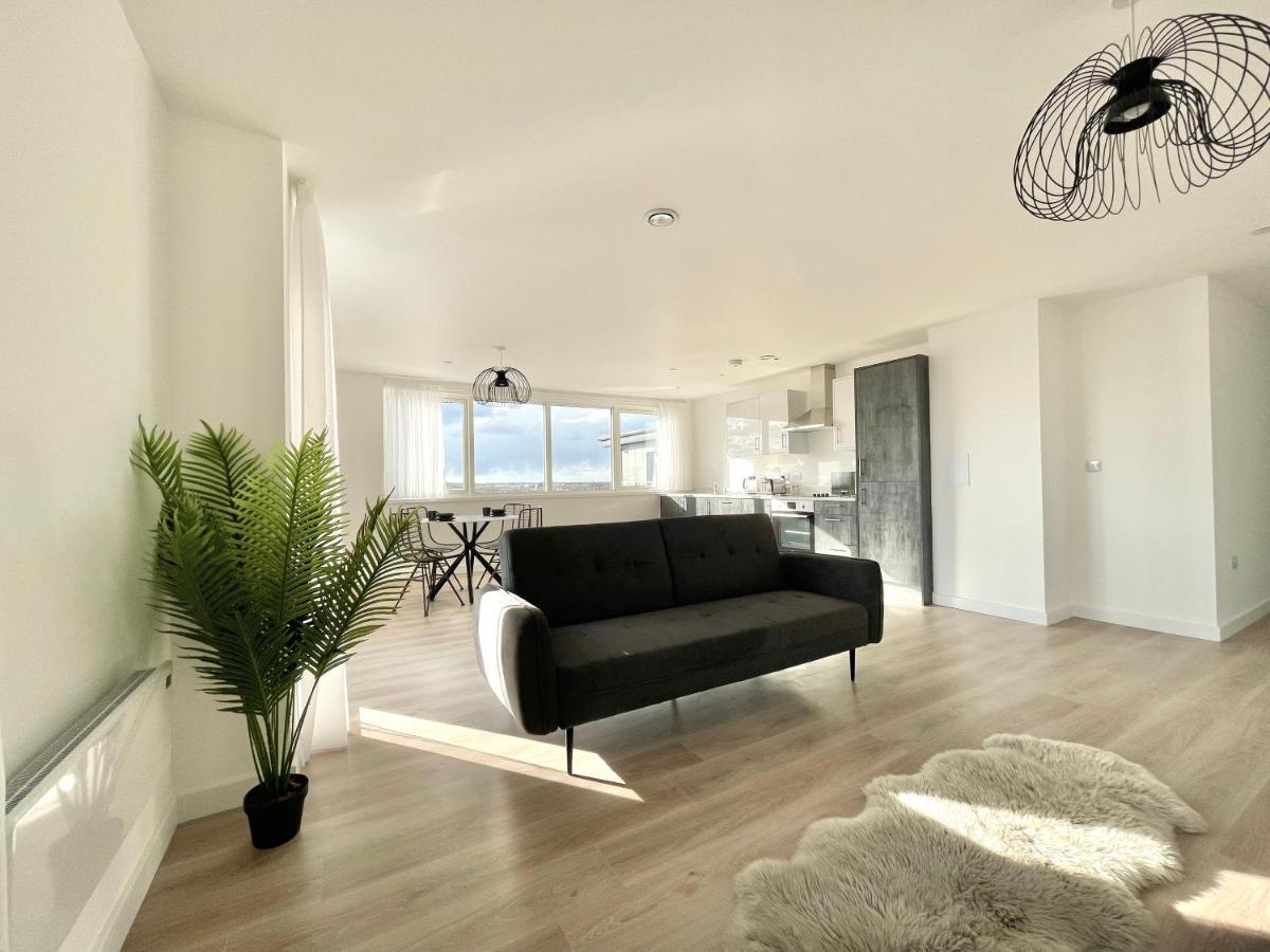 Apartment Bayard Plaza Penthouse By Elegance Living Peterborough