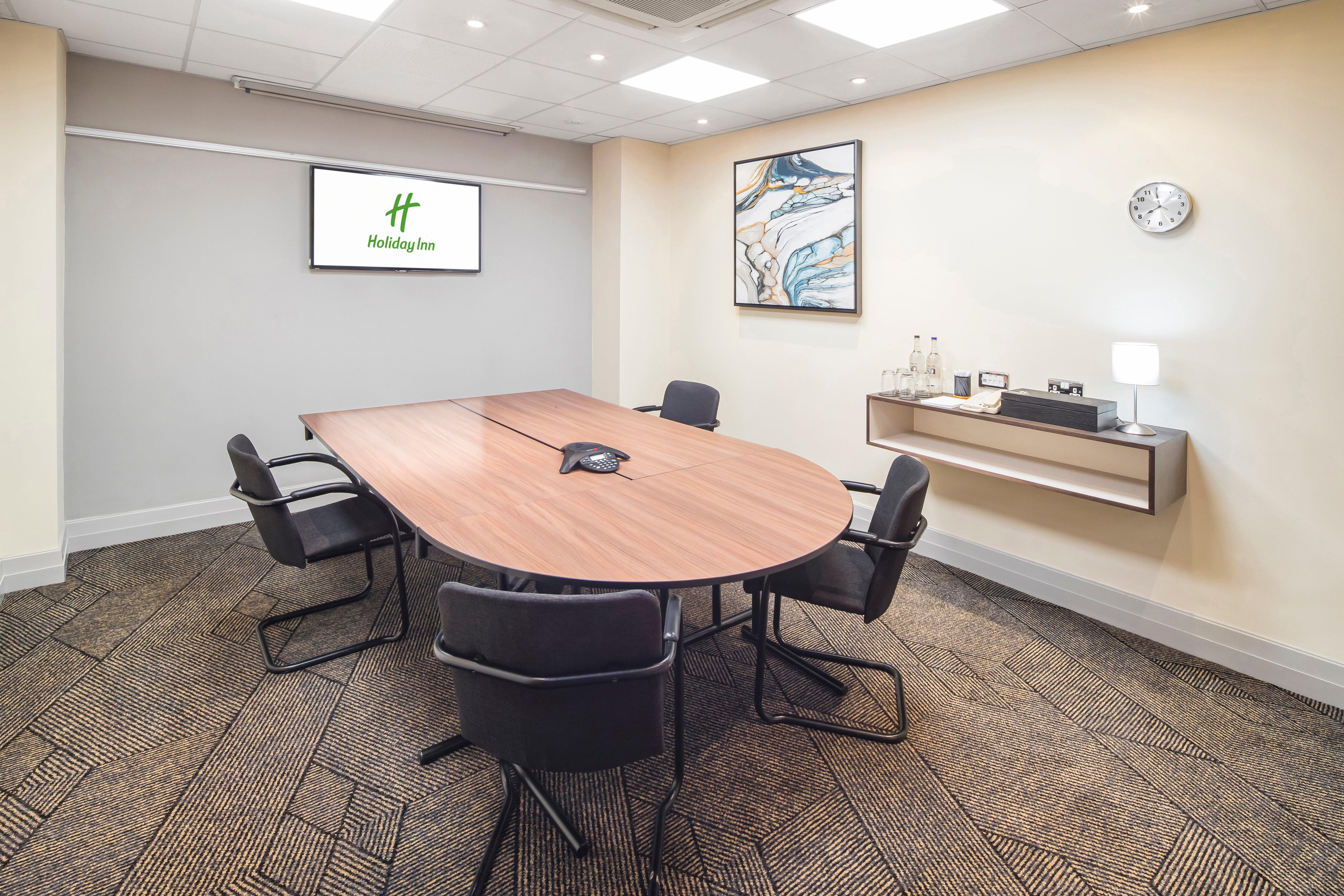 West By Ihg Peterborough