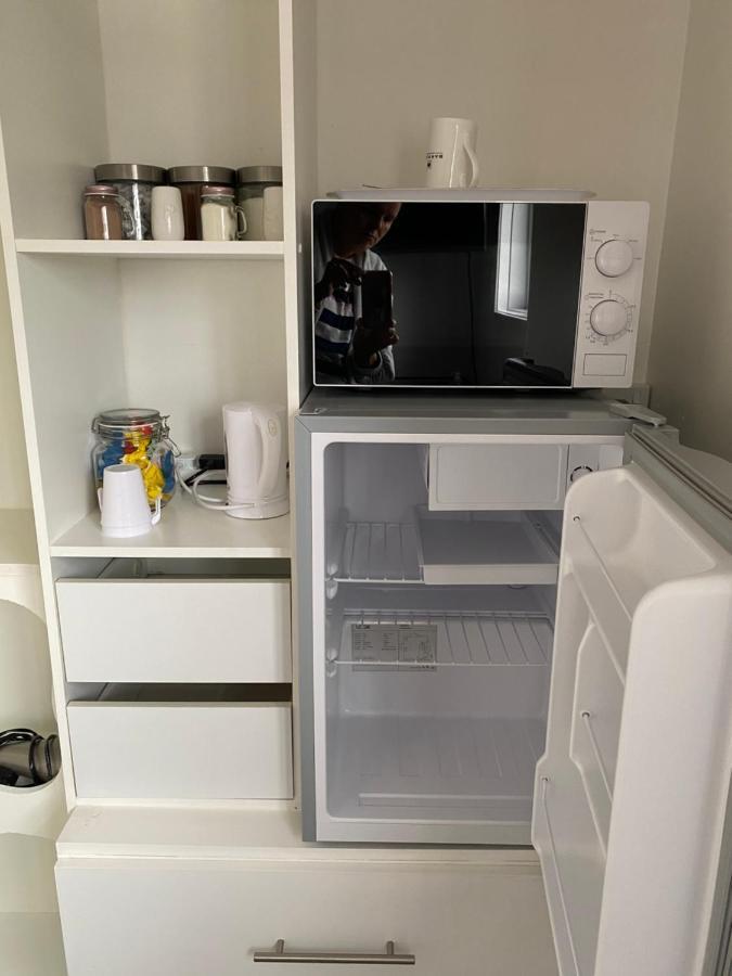 Quiet, Spacious Double Bedroom! Guest house Peterborough