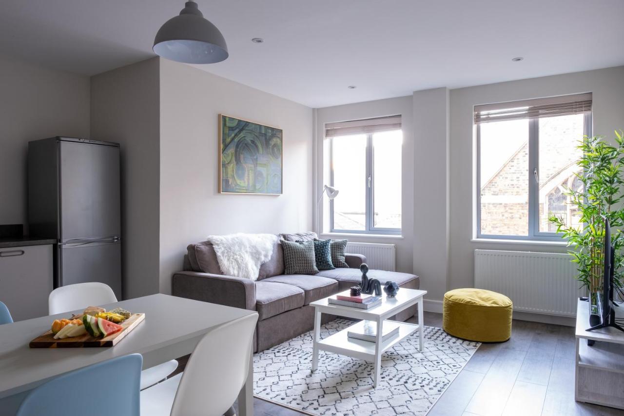 Church View, Geneva House Apartment *
