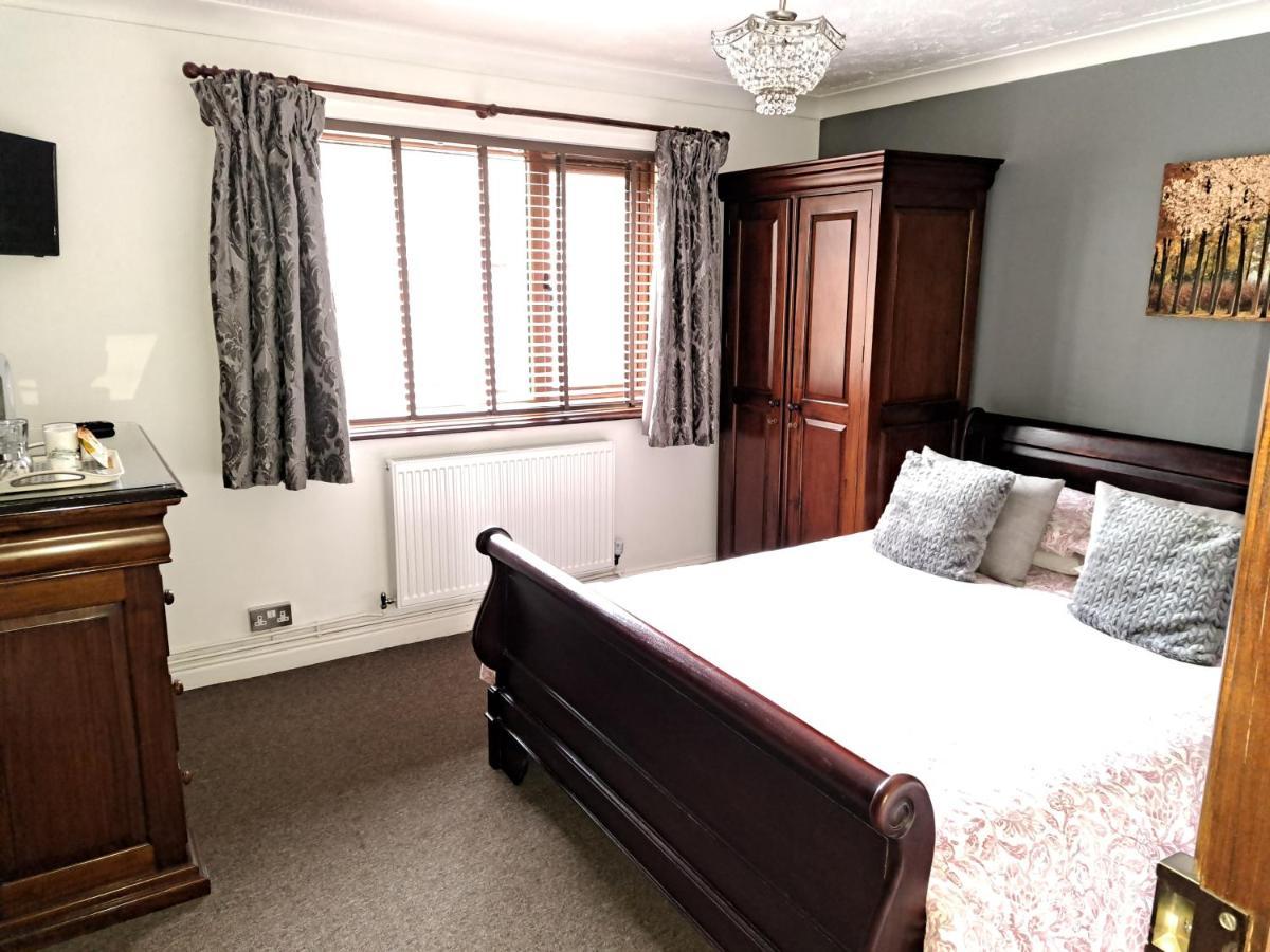 Highfields Holidays 2* Peterborough