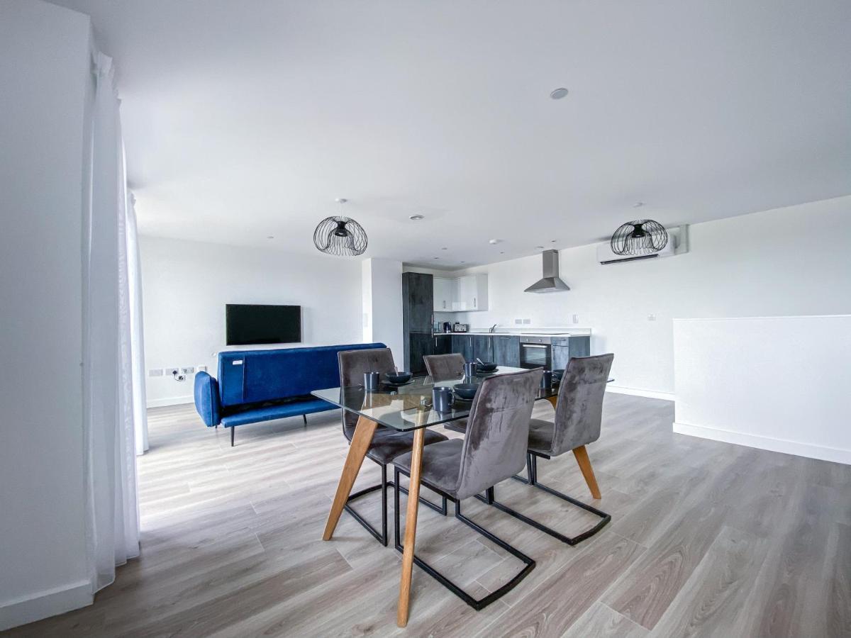 Apartment Bayard Plaza Penthouse By Elegance Living