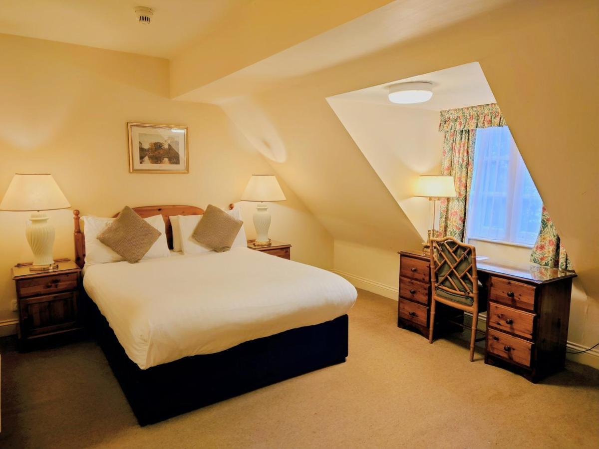 Hotel Orton Hall & 4*