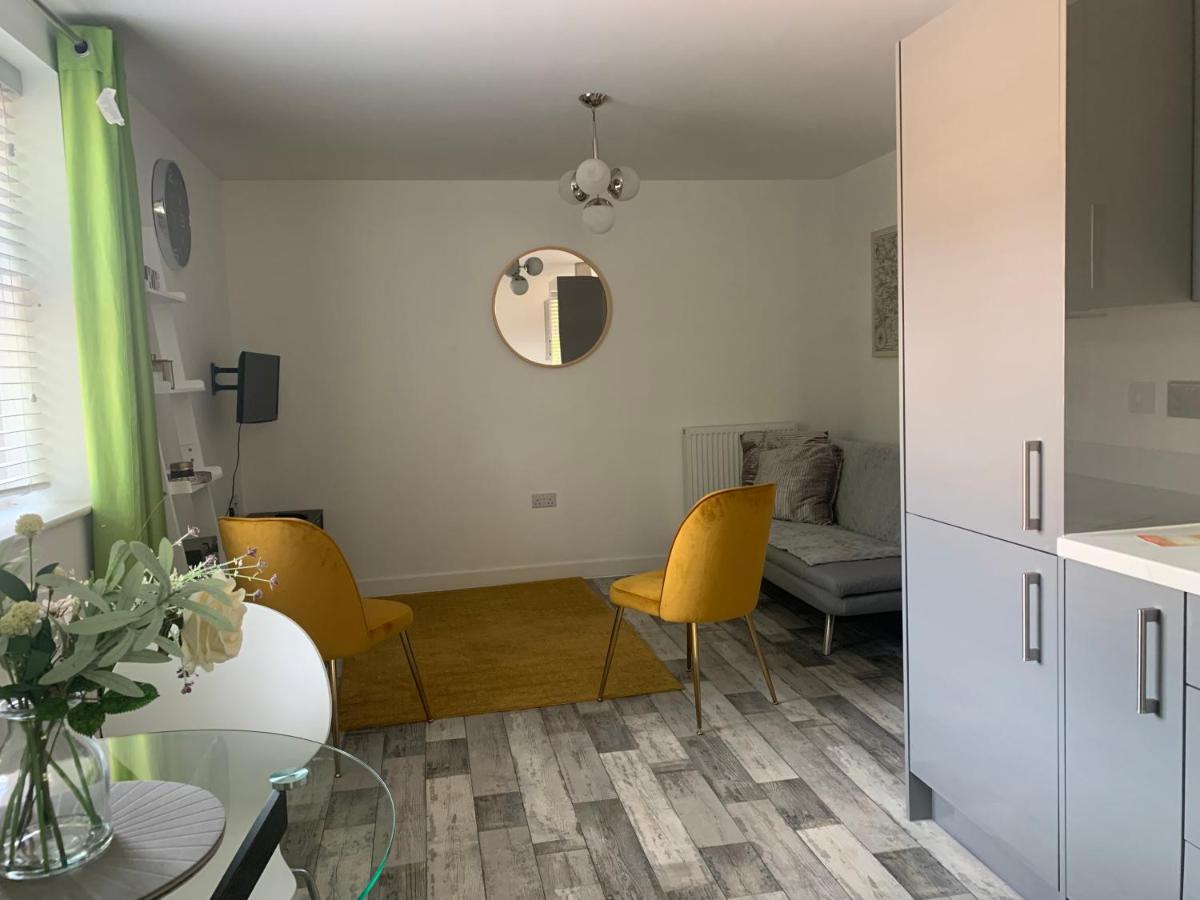 Center Near Healthcare Center One Bed With Free Private Parking Contractors Locum Staff Welcome * Peterborough