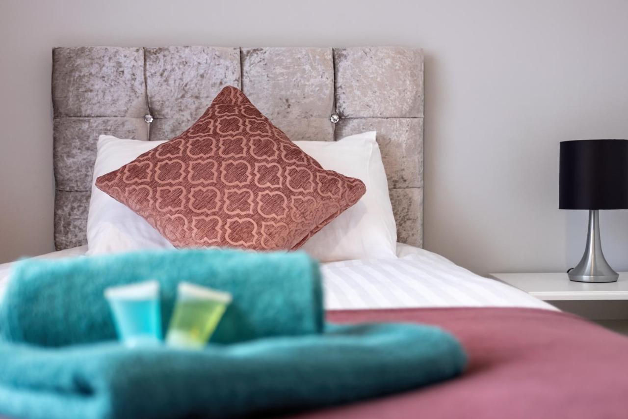 6bed Perfect Stay! Contractors Welcome! Apartment Peterborough