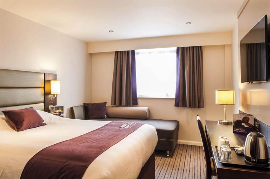 Premier Hotel