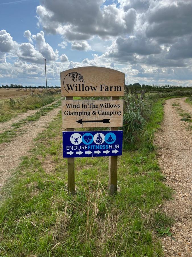 Luxury tent Wind In The Willows Luxury Glamping