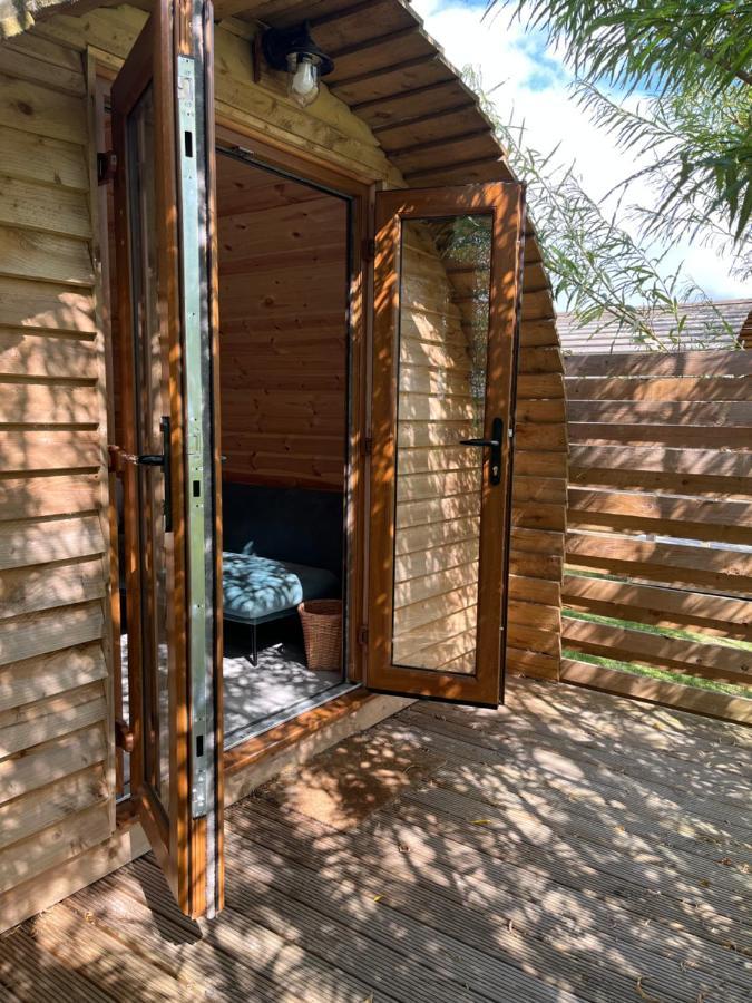 Wind In The Willows Luxury Glamping * Peterborough