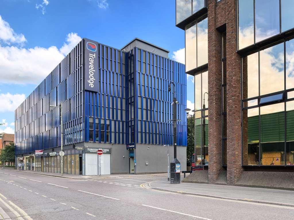 Travelodge Hotel 2*