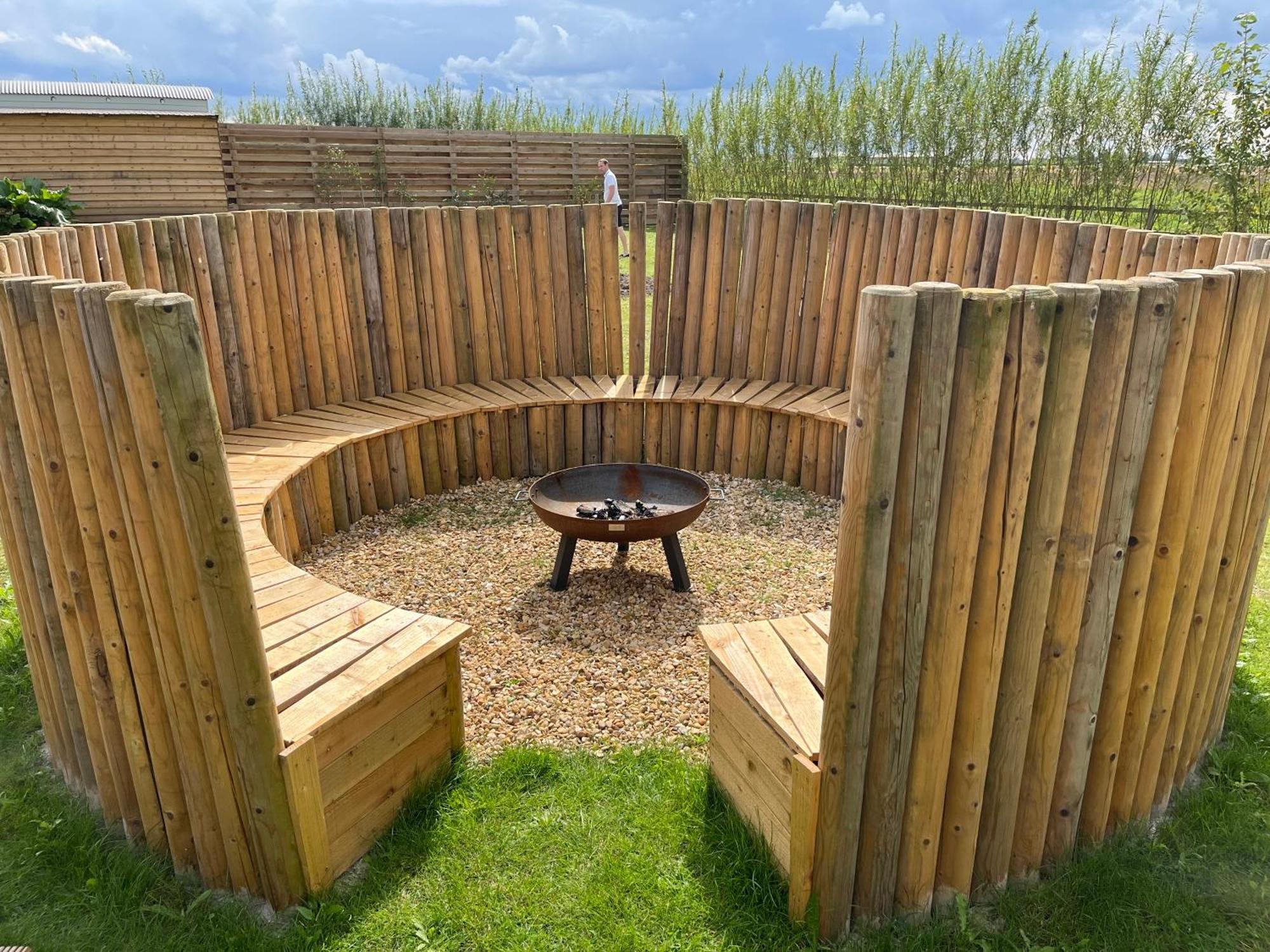 Wind In The Willows Luxury Glamping * Peterborough