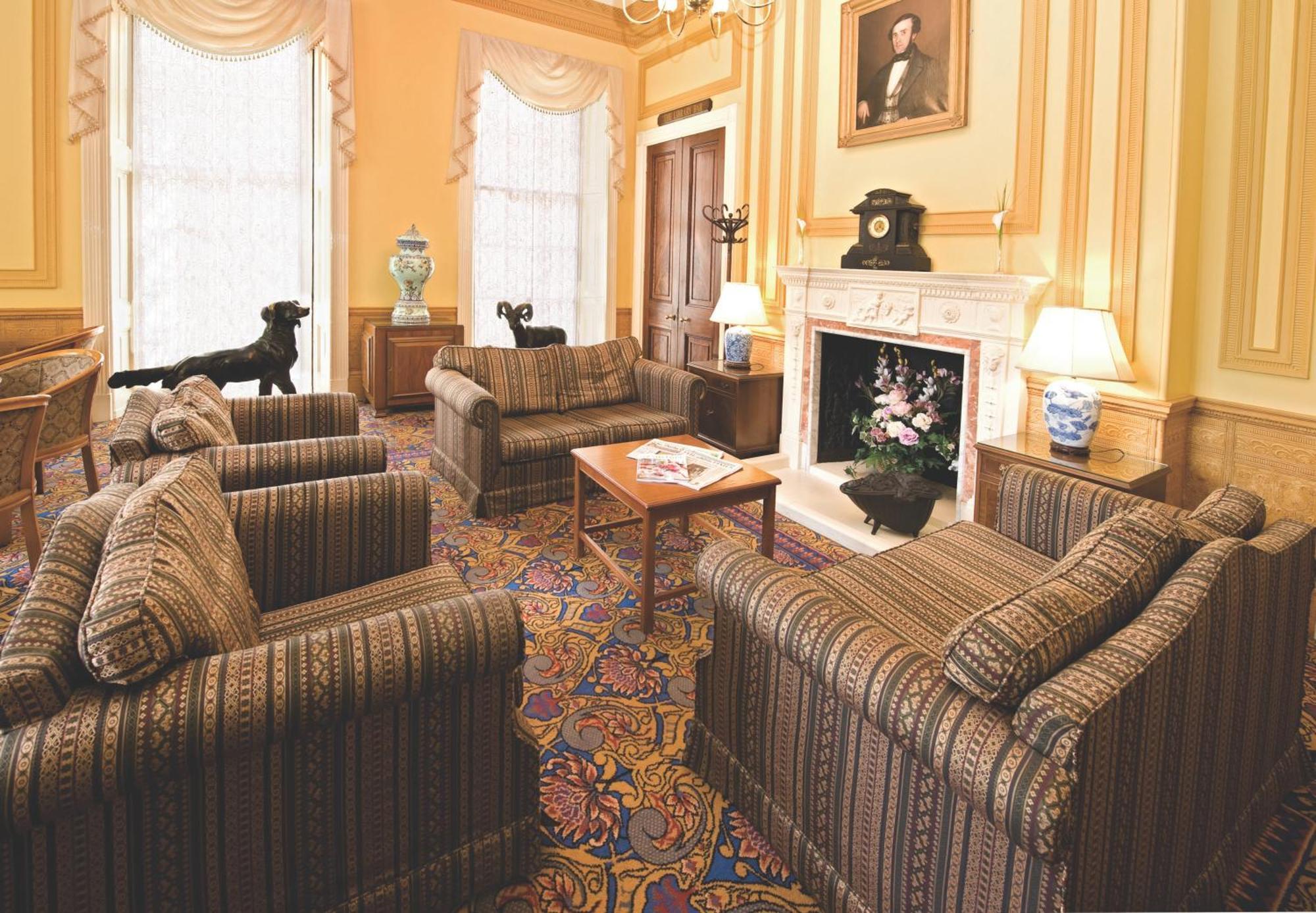 Hotel Orton Hall & 4*