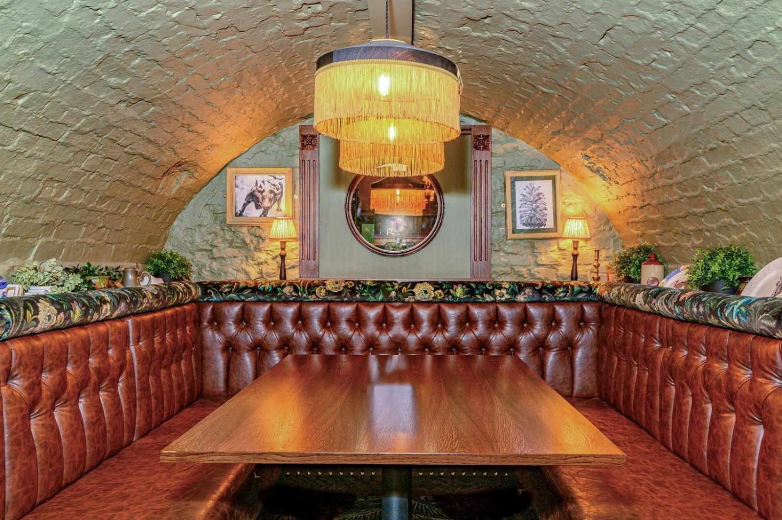 The Bull Hotel; Sure Collection By Western