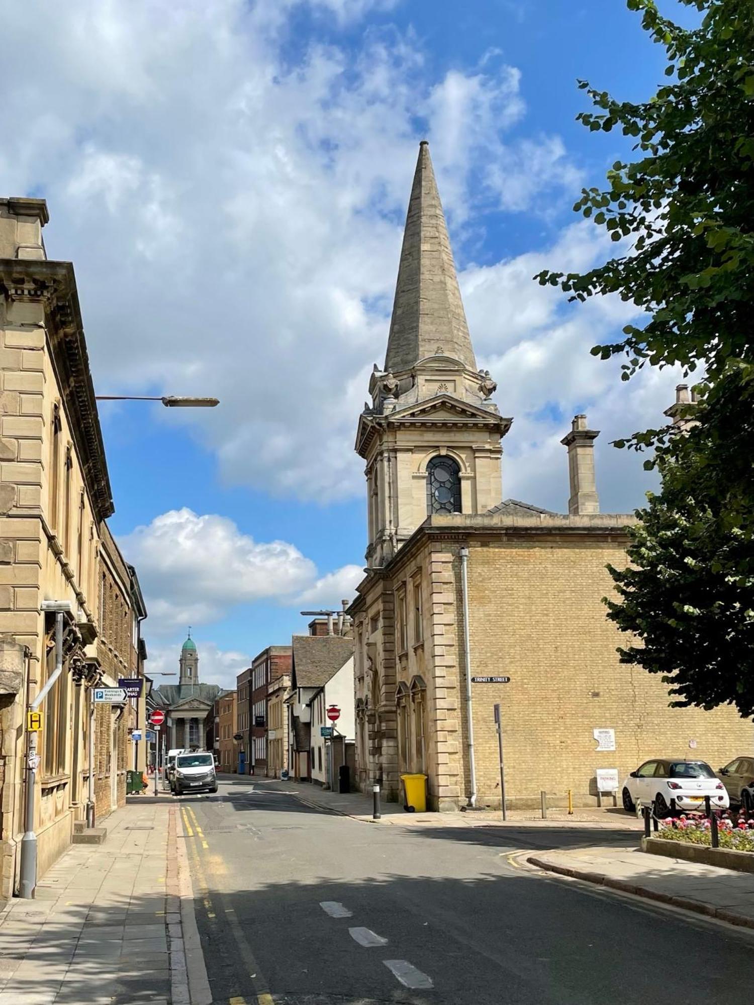Apartment Luxurious Two-bedroom In The Centre Of