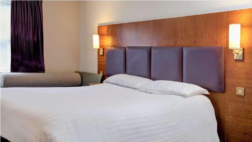 Milestone A1m, Sure Collection Hotel 3*